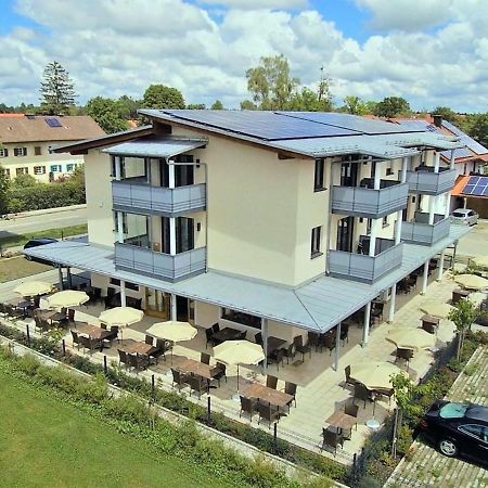 Hotel Heimfeld Restaurant Cafe Garching an Der Alz Bagian luar foto