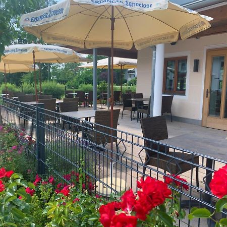 Hotel Heimfeld Restaurant Cafe Garching an Der Alz Bagian luar foto